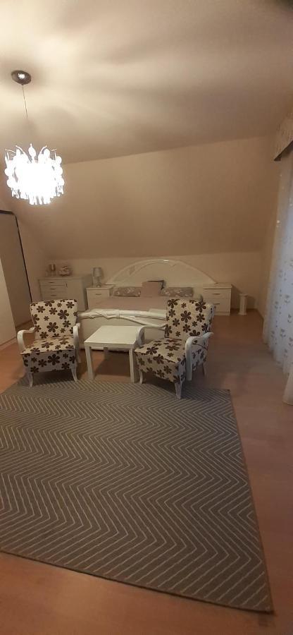 Oazis Apartmanhaz Апартаменты
