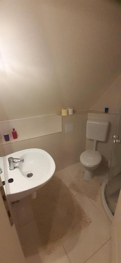 Апартаменты Oazis Apartmanhaz Хайдусобосло