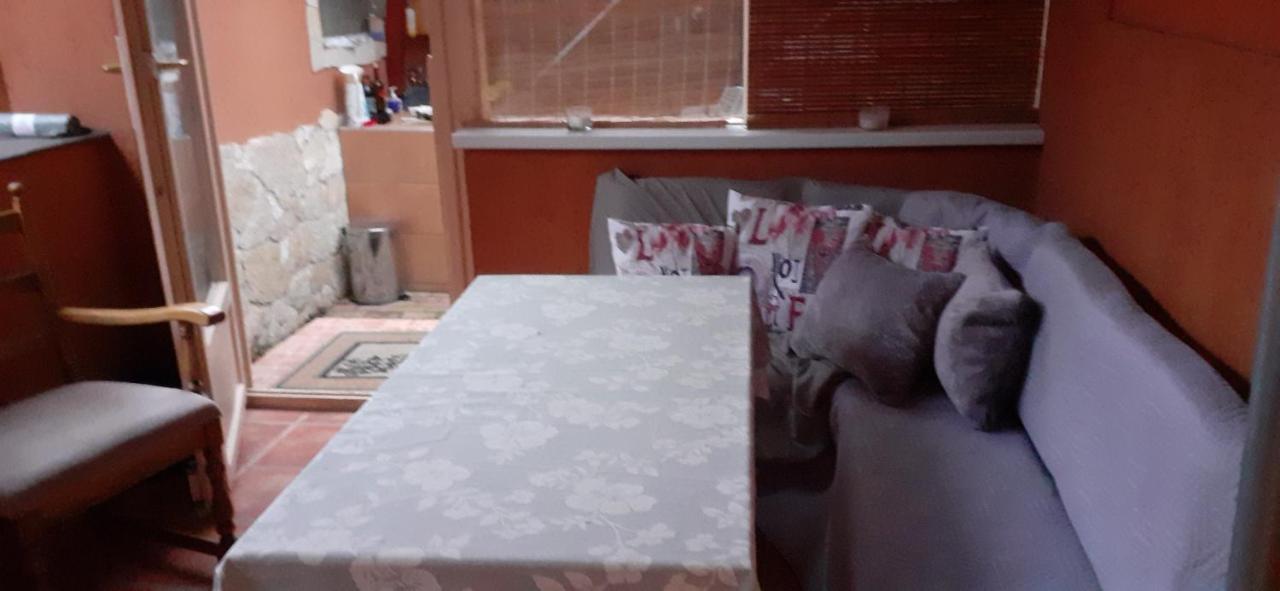 Oazis Apartmanhaz *