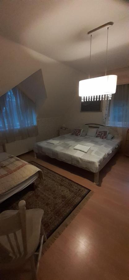 Oazis Apartmanhaz Хайдусобосло